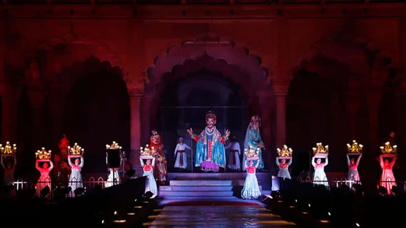 Delhi: Red Fort 2 Hour Light & Sound Show with Private Guide - Why The Red Fort Works So Well At Night