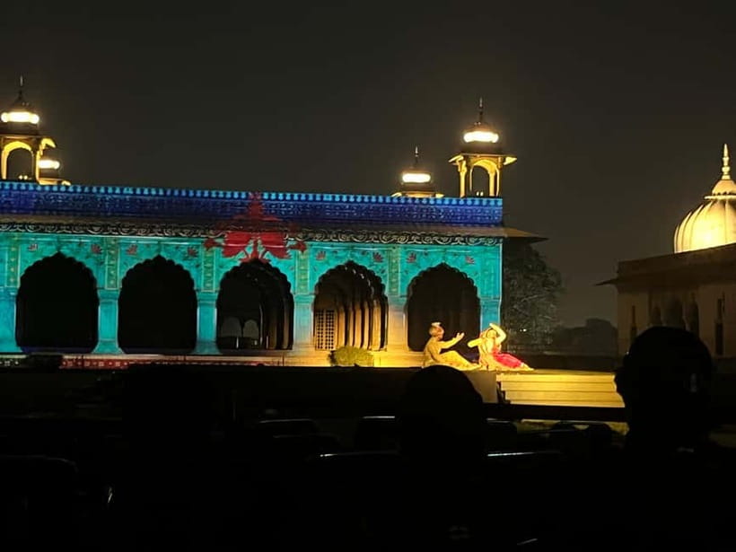 Delhi: Red Fort 2 Hour Light & Sound Show with Private Guide - Practical Tips For A Smoother Night
