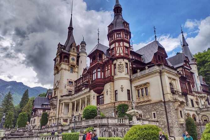 Discover Transylvania: Dracula, Peles Castle, Brasov Private Tour - Brasov’s old center and the human scale of the day