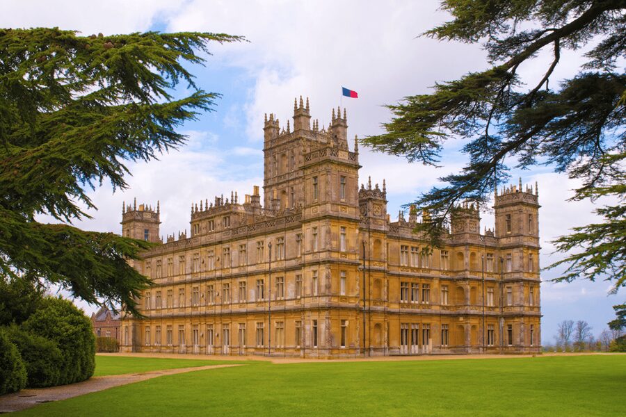 Downton Abbey Filming Locations & Highclere Castle Tour - Three Downton locations in one day