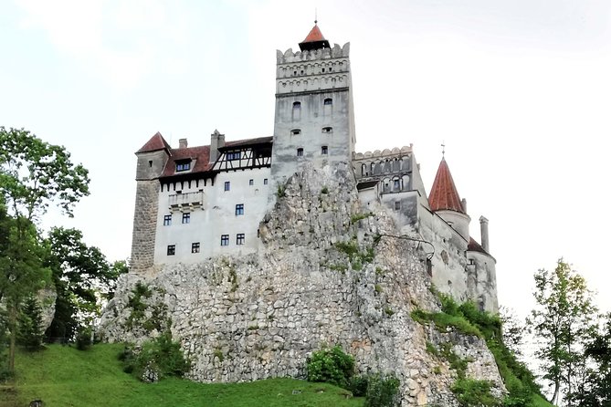 Dracula Castle, Peles and Transylvania, Premium Private Tour - A short walk through Brașov’s old center