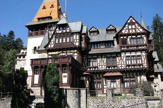 Dracula Castle, Peles Castle & Brasov-Private Tour from Bucharest - Brașov old town, a welcome change of pace