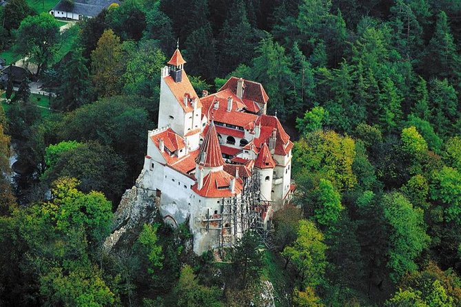 Dracula's Castle, Peles Castle and old town Brasov from Bucharest - Why this Bucharest day trip works