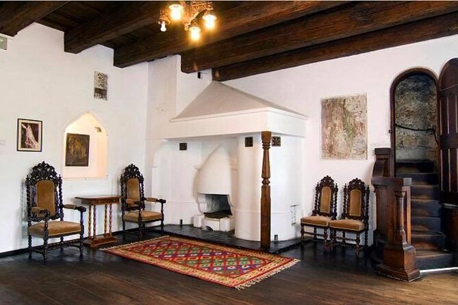 Dracula's Castle - Private Tour with Peleș Castle and Brașov city - A long day in a private vehicle