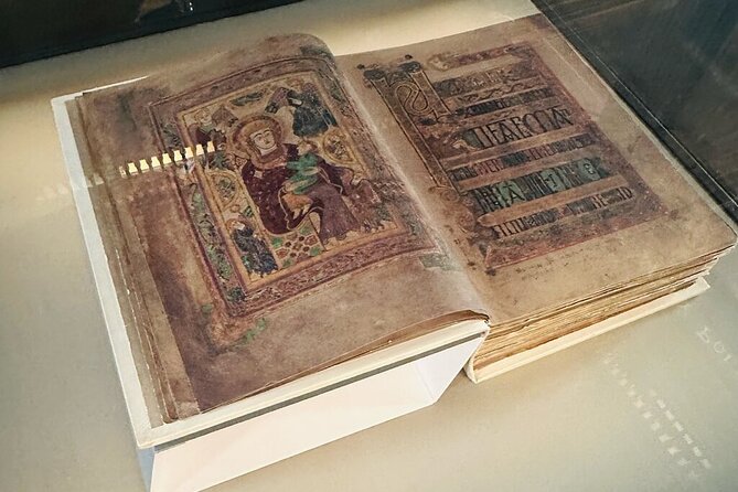 Dublin Book of Kells, Castle and Molly Malone Statue Guided Tour - Is $95.53 a fair price?
