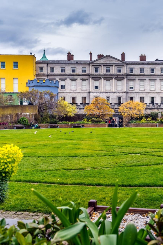Dublin: Book of Kells, Dublin Castle and Christ Church Tour - Practical details that can affect your day