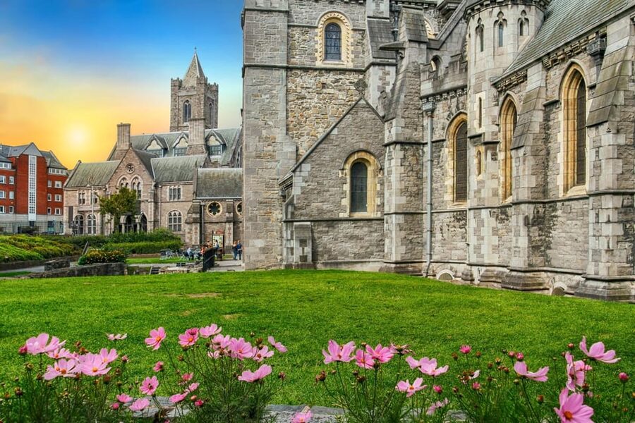 Dublin: Book of Kells, Dublin Castle and Christ Church Tour - What to expect from the guide