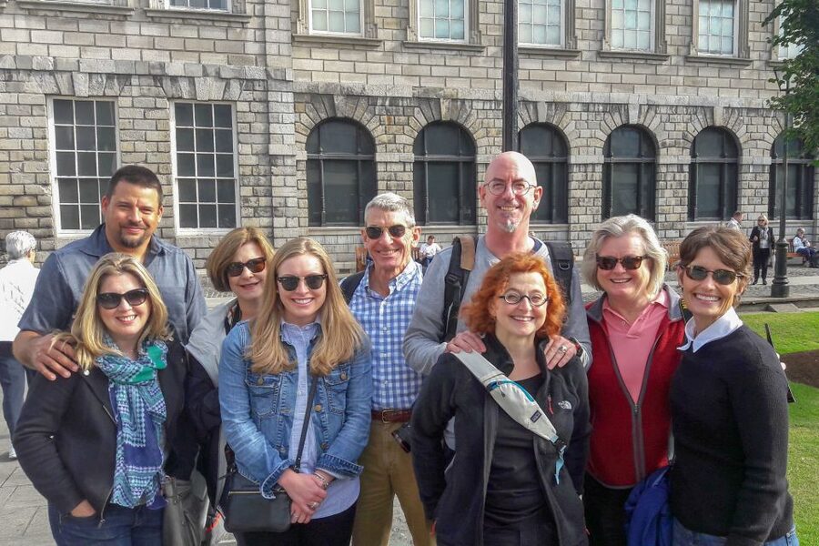 Dublin: Fast-Track Book of Kells Ticket & Dublin Castle Tour - What you actually see at the Book of Kells