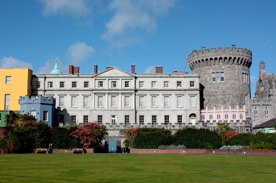 Dublin: Fast-Track Book of Kells Ticket & Dublin Castle Tour - Walking, access, and practical limits
