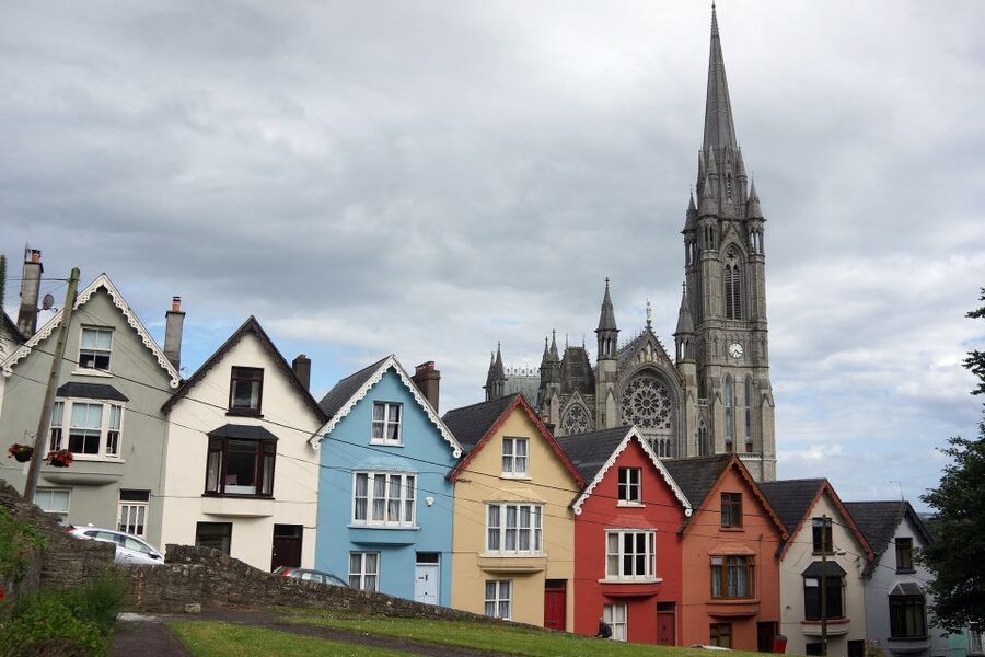 Dublin: Full-Day Tour to Cork, Cobh and Blarney Castle - Blarney Castle, the stone, and the gardens
