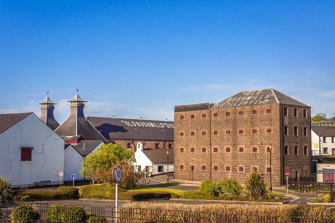 Dublin to Belfast, Dunluce Castle and Giant's Causeway Day Tour - Two and a half hours at Giant’s Causeway