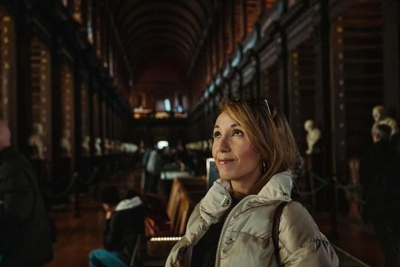 Dublin: Trinity College, Castle, Guinness and Whiskey Tour - Guinness Storehouse and the rooftop pint