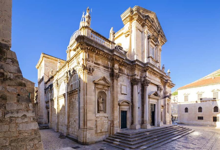 Dubrovnik: City Walls, Old Town Walking Tour & Adriatic View - Starting at Nautika and entering through Pile Gate