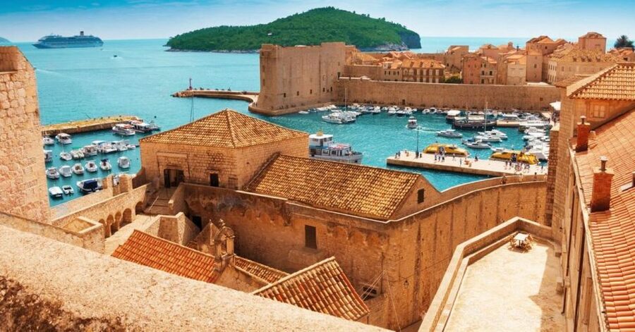 Dubrovnik: City Walls Private Guided Walking Tour - Why Dubrovnik’s walls are the right place to begin