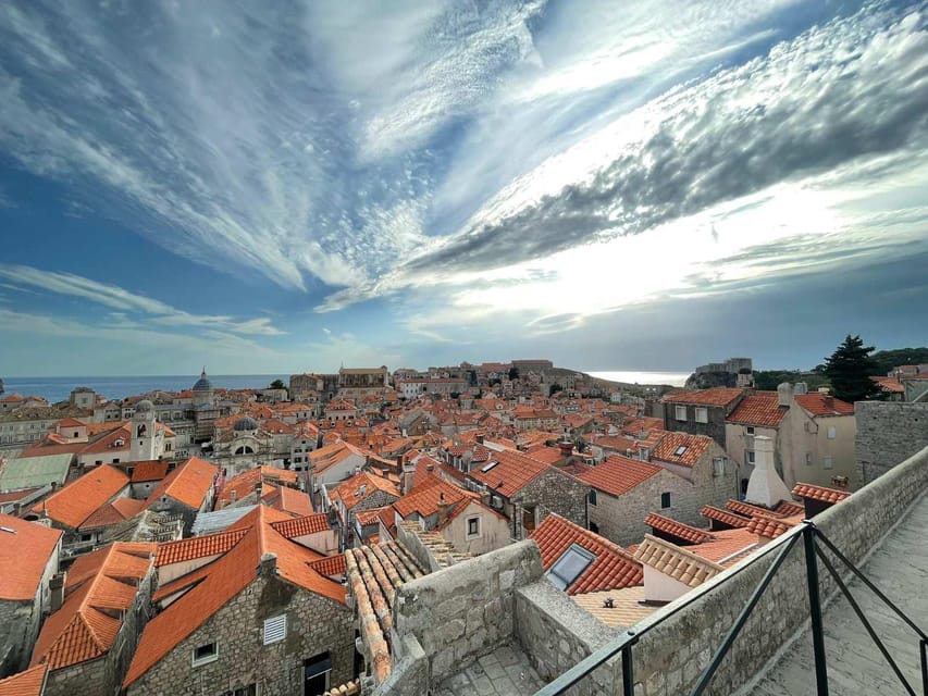 Dubrovnik: Game of Thrones & City Walls Walking Tour - Pile Gate and the old town entrance