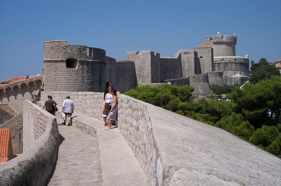 Dubrovnik: Old Town and City Walls Guided Walking Tour - Key points to know before booking