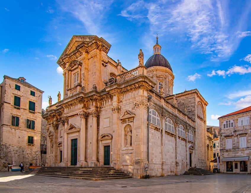 Dubrovnik: Old Town & City Walls Tour with Optional DU Pass - The City Walls and the decision about the DU Pass