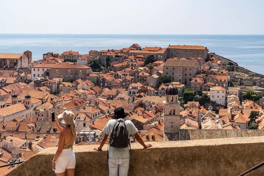 Dubrovnik: Old Town & City Walls Tour with Optional DU Pass - Starting at Pile Gate and Nautika Restaurant