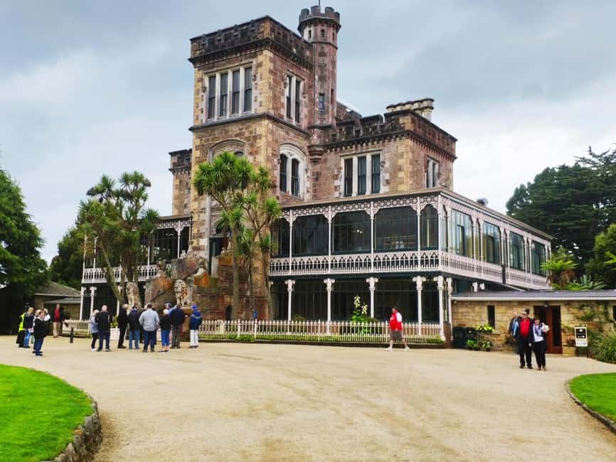 Dunedin City Highlights & Larnach Castle Tour - Dunedin Railway Station and the University of Otago