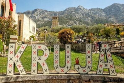 Durres/Golem: Kruja Castle & Bazaar with Traditional Lunch