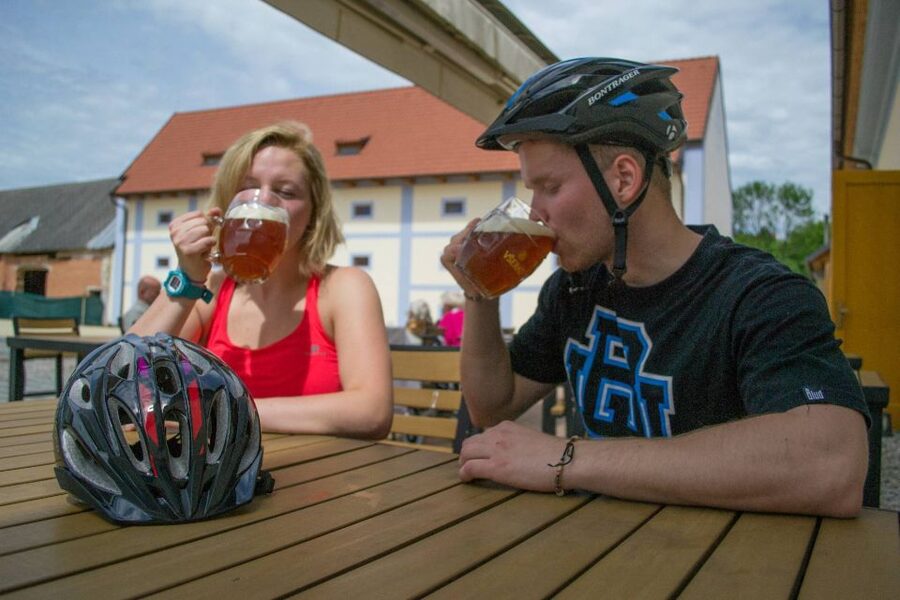 E-Bike Day Trip: Visit a Roman Castle and Taste Craft Beer - Lunch, local beer, and a village brewery