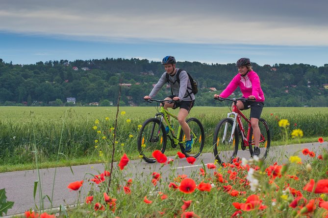 E-Bike Full-Day Trip From Prague:The Mighty Karlstejn Castle - Why Karlštejn works so well as a bike day trip