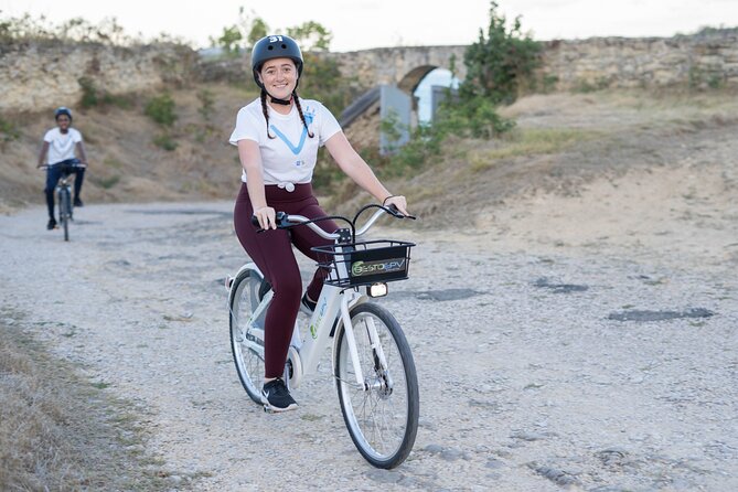 E-Bike Historical Sunset Tour in Fort James - Who should book this 90-minute experience?