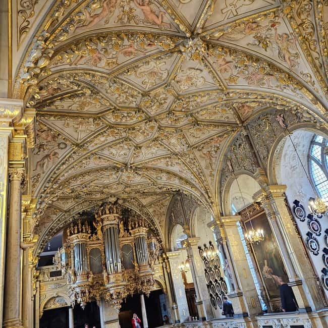 Easy Pace Tour of Kronborg Castle and Frederiksborg Palace - The guide style and what to expect from Rene