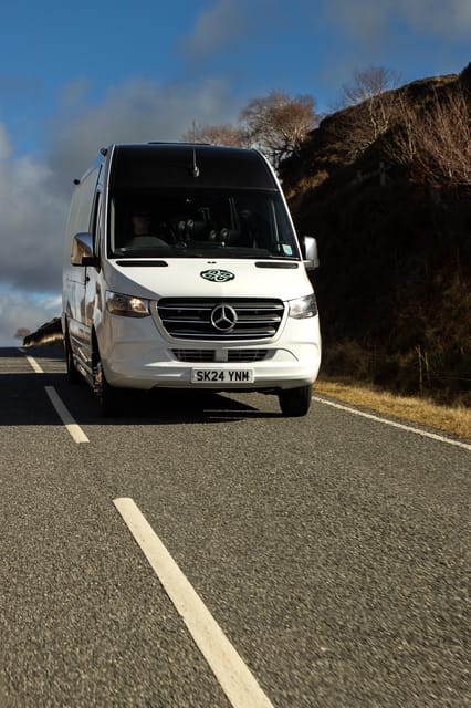 Edinburgh: Bamburgh Castle, Northumberland and Alnwick Trip - What the guide adds to the day
