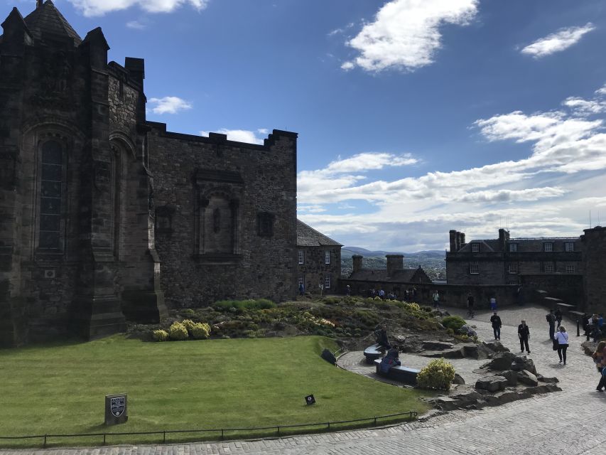 Edinburgh Castle: Guided Walking Tour with Entry Ticket - Timing, weather, and physical effort