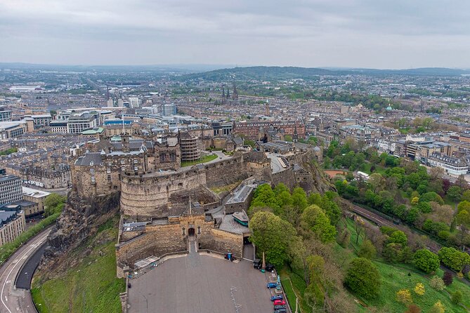 Edinburgh Castle: Guided Walking Tour with Entry Ticket - Why Edinburgh Castle works best with a guide