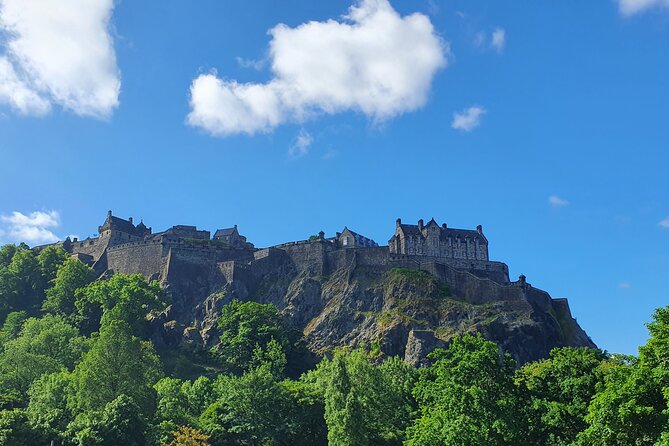 Edinburgh Castle Highlights Tour with Tickets, Map, and Guide - First views from the Esplanade