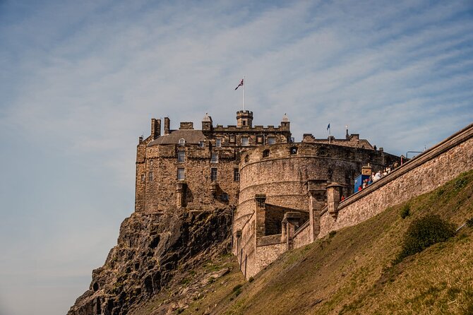 Edinburgh Castle Tickets & Tour - Local Scottish Guide In a Kilt - Key points to know before booking