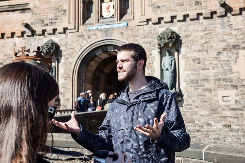 Edinburgh: Edinburgh Castle Guided History Tour with Tickets - Why a guided visit helps at Edinburgh Castle