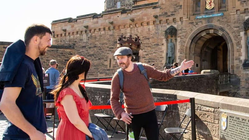 Edinburgh: Edinburgh Castle Guided History Tour with Tickets - Entering Castle Rock and seeing Edinburgh from above