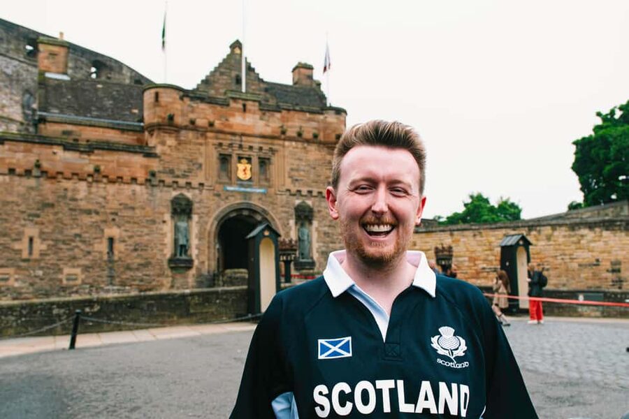Edinburgh: Edinburgh Castle Tickets & Tour with Kilted Guide - Key points at a glance