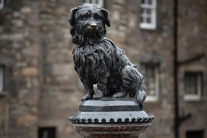 Edinburgh Full Day Walking Tour with Castle Included -Small Group - High Street, lunch, and the Royal Mile
