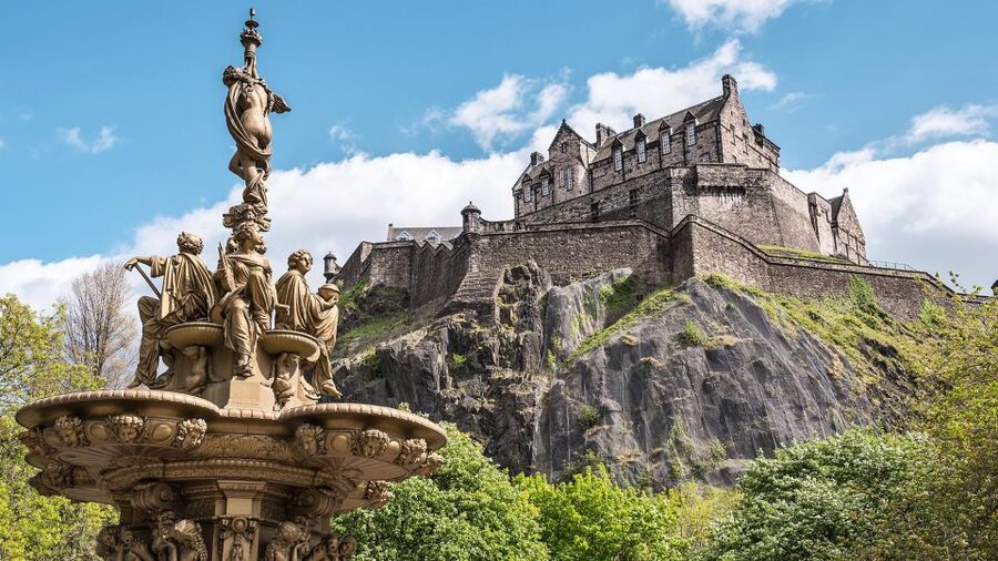 Edinburgh: Harry Potter Tour with Entry to Edinburgh Castle - Why this tour works beyond Harry Potter