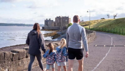 Edinburgh: Highland Cow, Blackness Castle, and Cake Tour