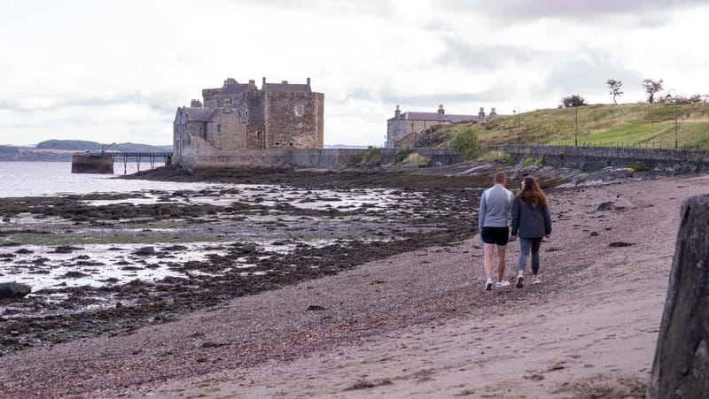 Edinburgh: Highland Cow, Blackness Castle, and Cake Tour - Tea, scones, and cake after the cows