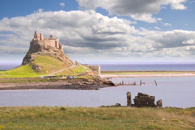 Edinburgh: Holy Island, Alnwick Castle & Kingdom of Northumbria - Why this trip is different from a standard Edinburgh day out