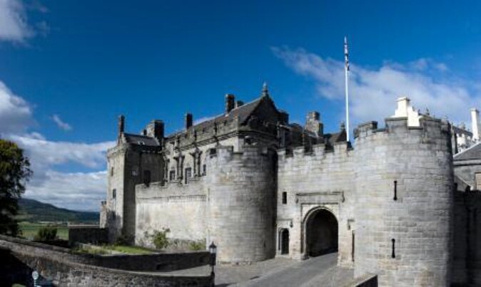 Edinburgh: Loch Lomond, Stirling Castle and the Kelpies Day Tour - Loch Lomond at Balloch: cruise or shoreline walk