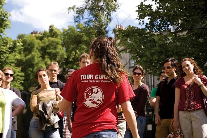 Edinburgh Skip-the-Ticket-Line Castle Walking Tour - The Crown Jewels and Stone of Destiny