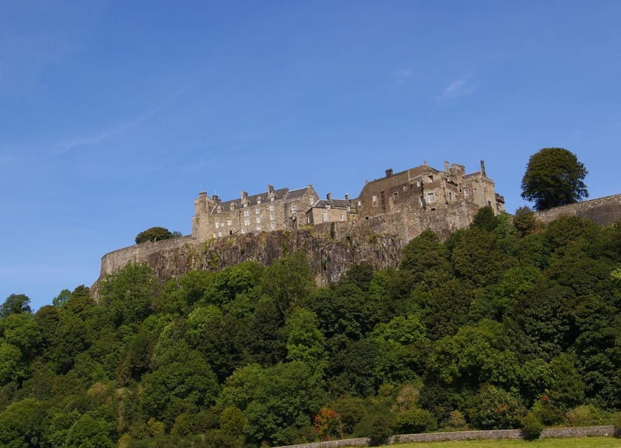 Edinburgh: Stirling Castle, Kelpies, Whisky & Highlands Tour - A short walk beside Loch Lomond