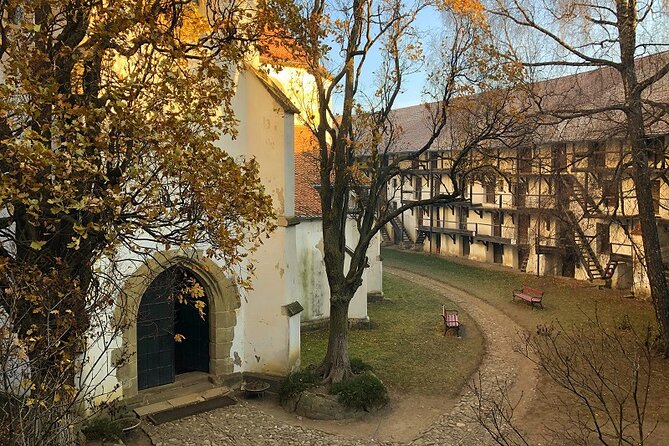 Experience the History of Bran Castle and Saxon Fortifications in Burzenland - What the guide adds to the route