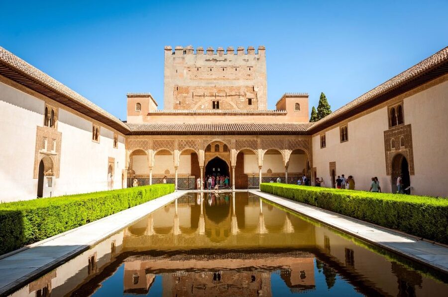 Fast-Track Alhambra & Nasrid Palaces Guided Tour - The Nasrid Palaces: the heart of the visit