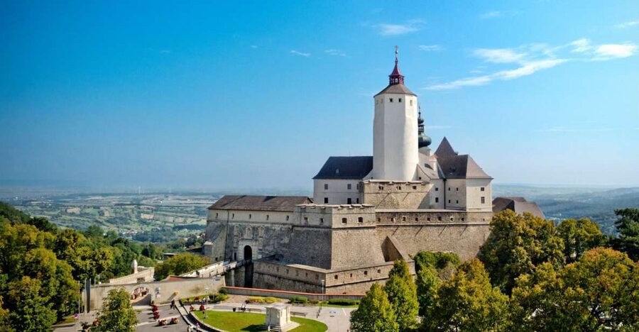 Forchtenstein Castle Admission Ticket & Optional Guided Tour - Begin in the painted inner courtyard