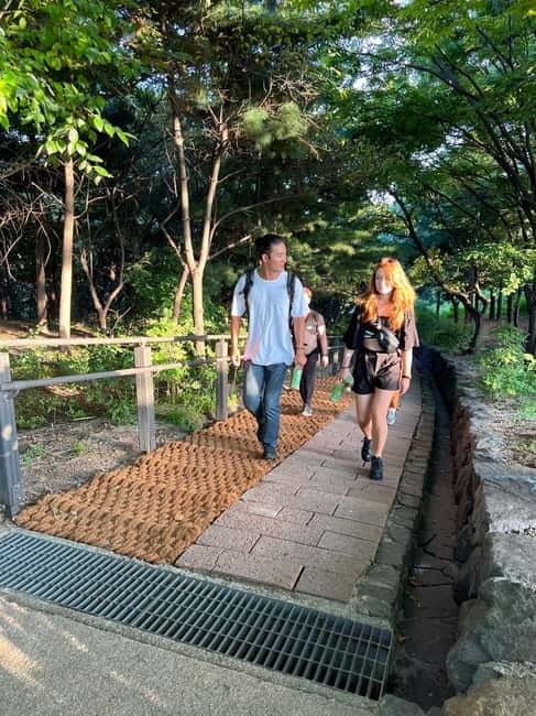 Fortress Night Hike & Snack at a Local Market - Who should book this hike?