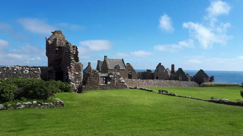 From Aberdeen: Guided Day Trip, Coast & Castle Visit - Gourdon: a working fishing harbour