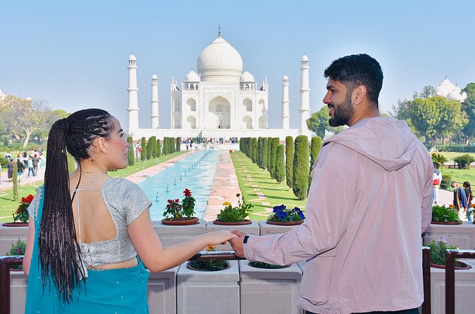 From Agra: Skip-the-Line Taj Mahal & Fort Private Tour by Car - How the guides shape the day